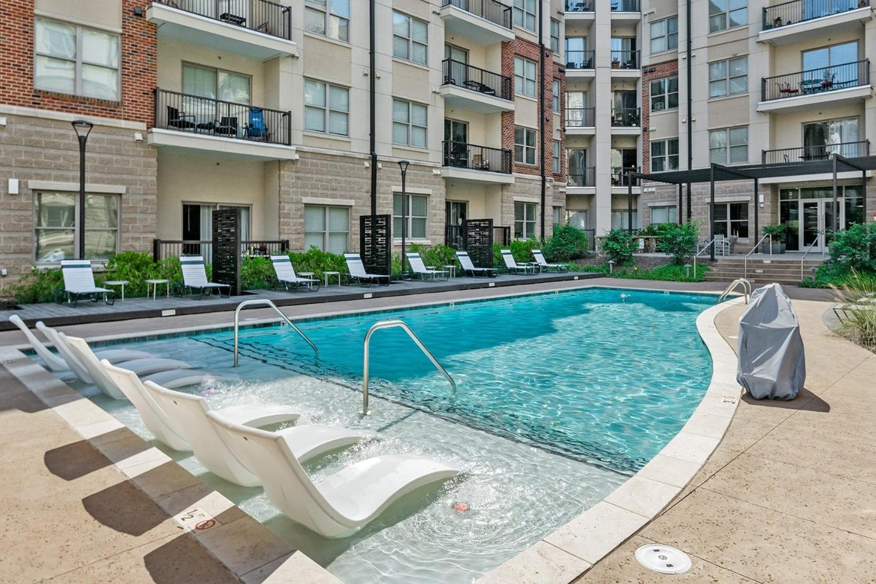 Uptown 4Th Ward Luxury Apt Year-Round Pool Charlotte Luaran gambar